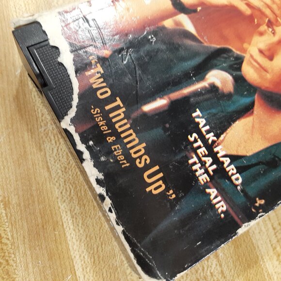 Pump Up the Volume 1990 VHS Christian Slater Samantha Mathis Seth Green Zappa - Picture 9 of 12